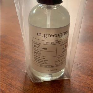 M. greengrass dry oil spray